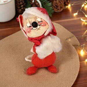 Anna Lee Vintage 1971 Mouse in red with Hand Muffs 6" tall